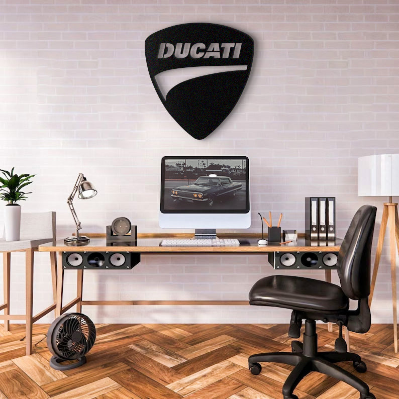 لوحة شعار شركة دوكاتي Ducati