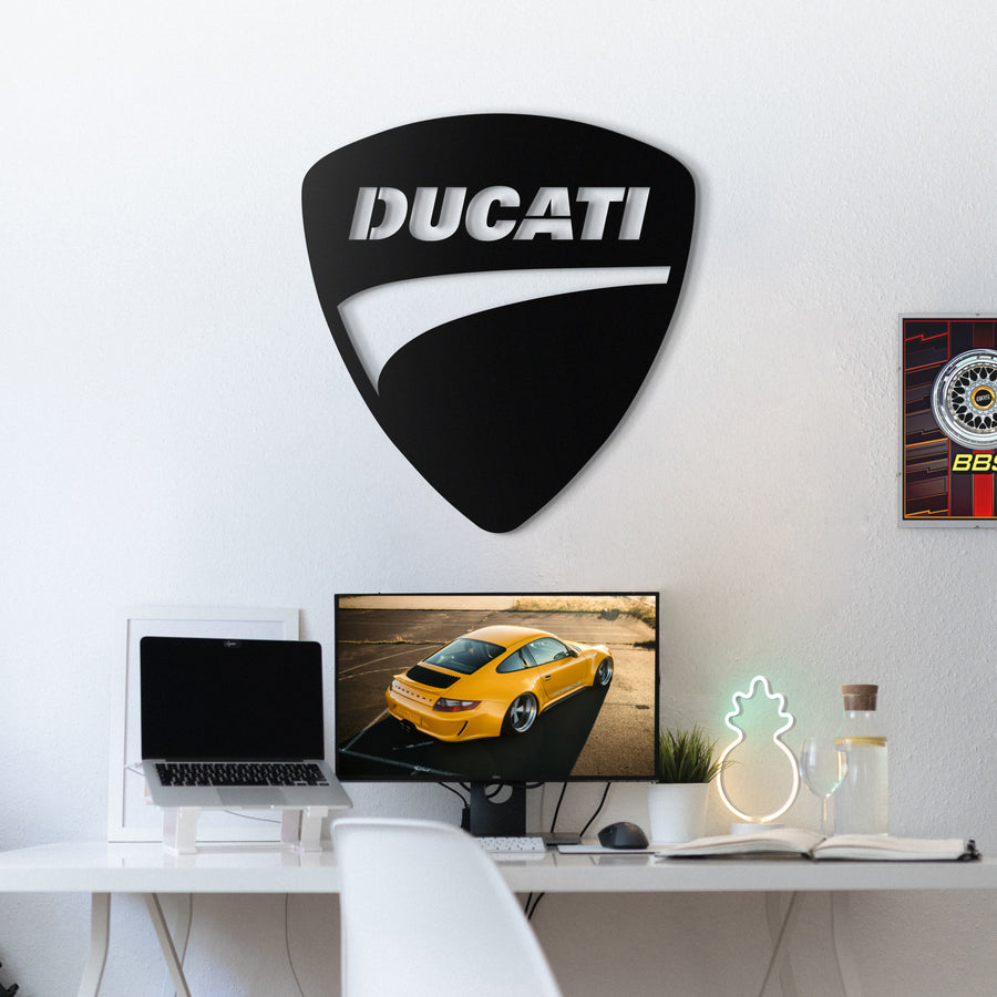 لوحة شعار شركة دوكاتي Ducati